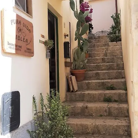 Pura Vida Iblea Guest house Ragusa