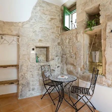 Pura Vida Iblea Guest house 2*