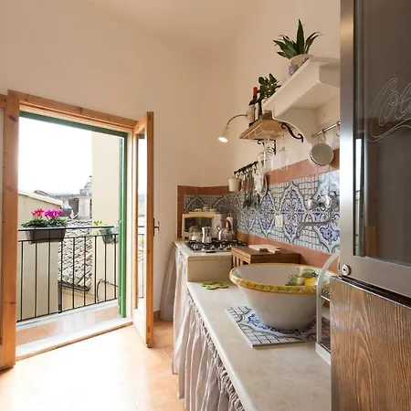 Pura Vida Iblea 2* Ragusa