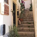 Pura Vida Iblea Gasthof Ragusa