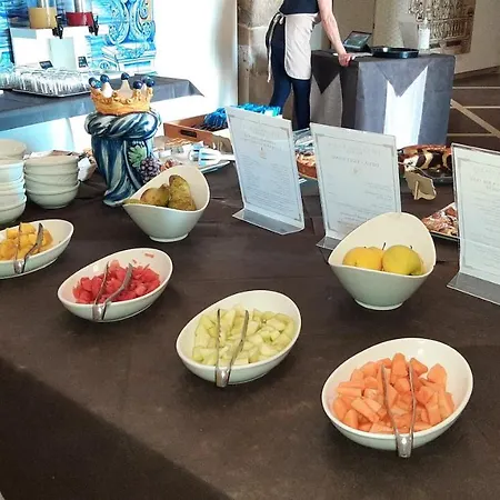 Pura Vida Iblea Gæstehus 4*