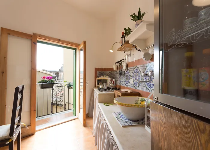 Pura Vida Iblea Гостевой дом 4*