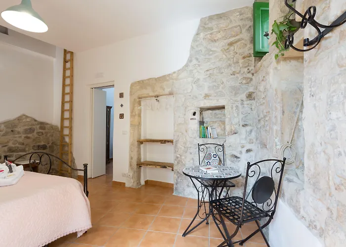 Pura Vida Iblea Гостевой дом Рагуза