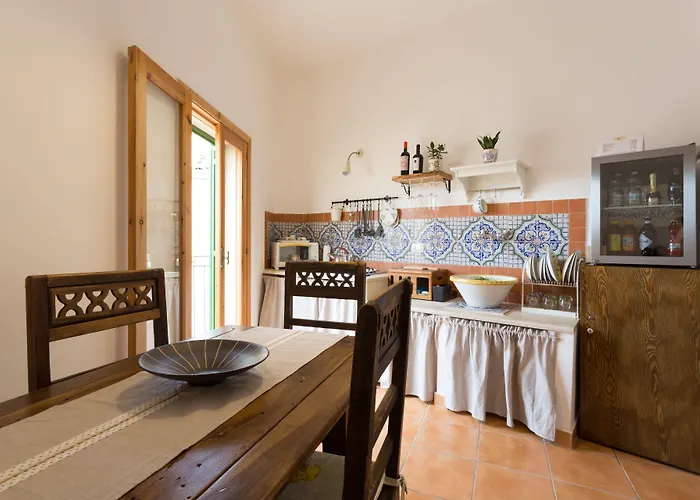 Pura Vida Iblea Гостевой дом Рагуза