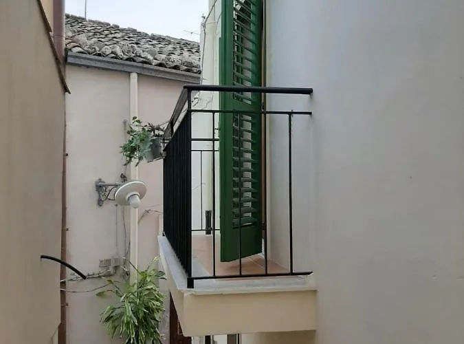 Pura Vida Iblea Гостевой дом 4*